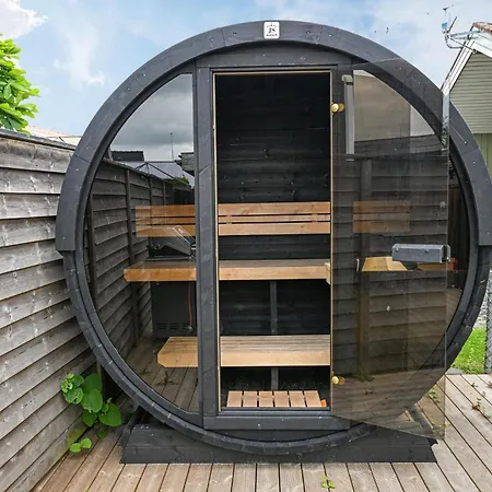 In With Sauna Оттеруп
