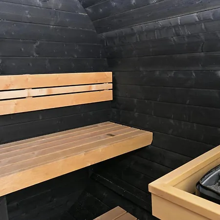 Дом отдыха In With Sauna *